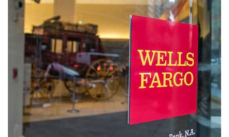 Wells Fargo Agrees To Pay 1 Billion To Settle Customer Abuses Business Insurance