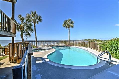 Best Places To Stay In Cedar Key Florida Top Areas And Hotels