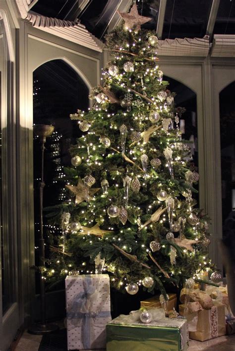 Exquisitely Decorated Luxury Christmas Trees By Neill