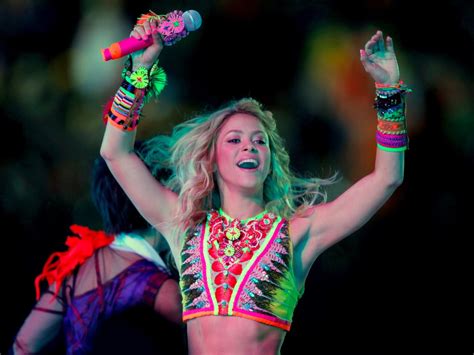 Shakira Shakira Dancing Pictures