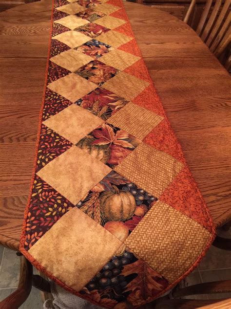 A Fall Quilted Table Runner That Is Easy To Make
