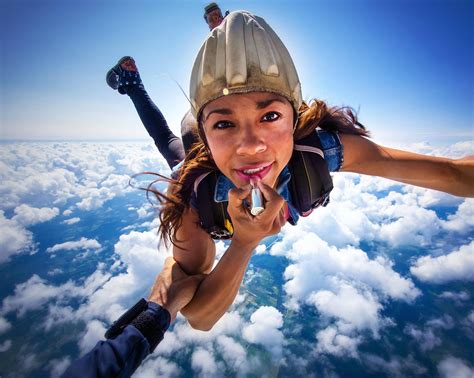 Fashion Photography Skydiving Free Falling Lipstick Ps Subjects