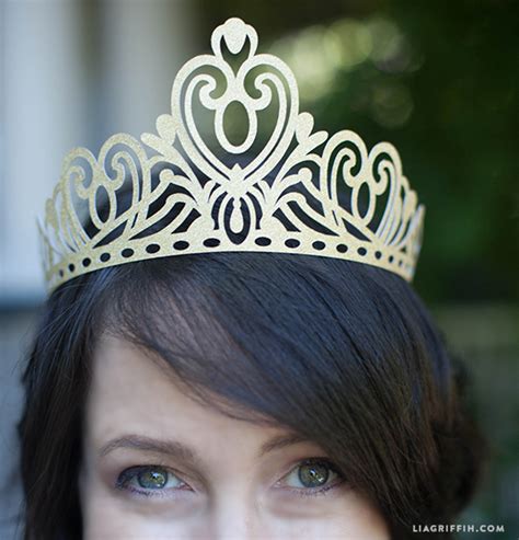 25 Princess Crowns Diys For You And Your Little Crafter