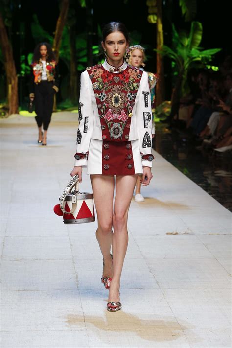 Dolce And Gabbana Spring Summer 2017 Womens Collection The Skinny Beep