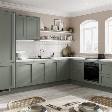 Chilcomb Reed Green Handleless Kitchen At Howdens Contemporary