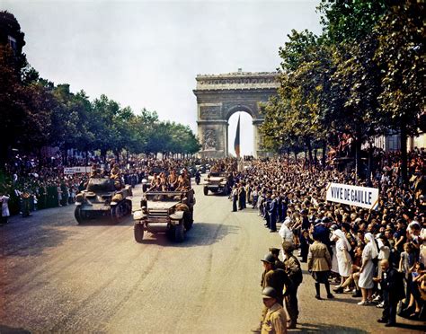 Le Défilé De La Victoire Sur Les Champs Élysées En 1944 Histoire