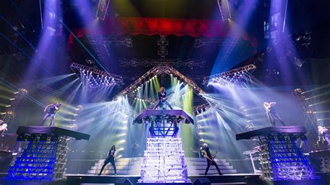 Trans Siberian Orchestra Performs ‘the Ghosts Of Christmas Eve At