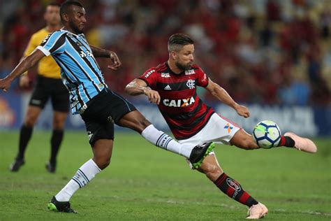 Gabigol comandou a vitória no maracanã com gol e assistência e ainda terminou a partida ritmo de jesus: Tabela de jogos do Flamengo no Brasileirão Série A 2019 ...