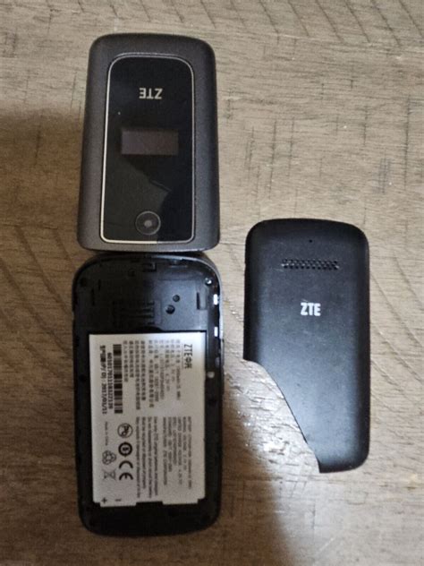 Zte Cymbal Z320 4gb Black T Mobile 4g Lte Gsm Wifi Camera Flip