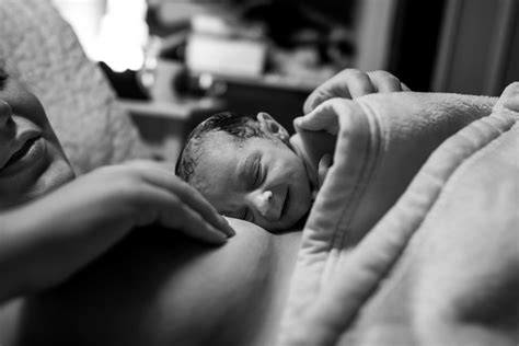 Skin To Skin With Your Baby After Birth Birth Photography Birth Photos Birth Photographer