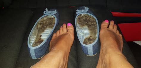 Latinafeet386 On Twitter Foot Pics Of The Day Feet Feetfetish Flatshoes Wornshoes Rt If U