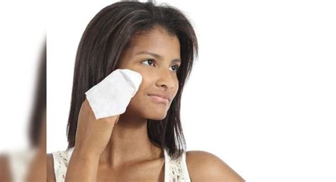 Many people wash and shampoo their hair every day, thinking that this is good for them. Facial wipes to keep you looking fresh all throughout the ...