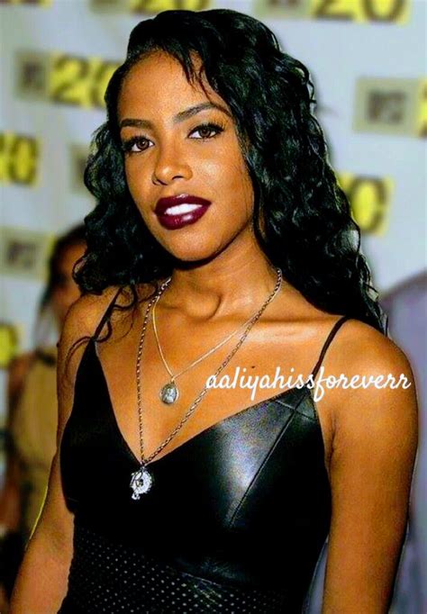 Aaliyah At Mtv 20 Live And Almost Legal 2001 Rare Pictures