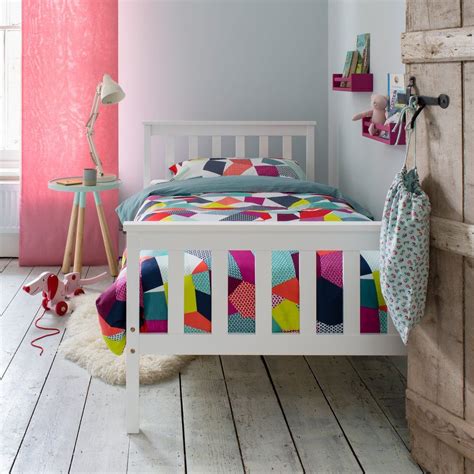 Single Wooden White Bed Teen Bedroom Teen Room Designs Bedroom