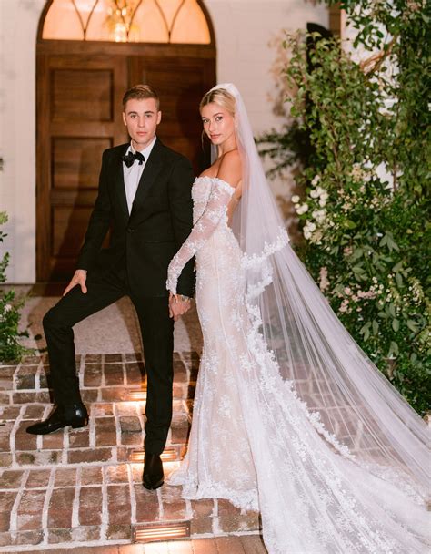 Hailey Biebers Memorable Wedding Dress A Look Back In 2023 The Fshn