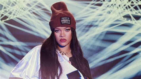 Rihanna Reveals New Super Bowl Savage X Fenty Collection Here S What