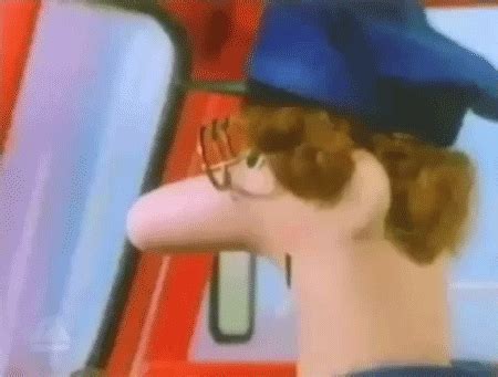 Я уронил _ оливкового масла на пол. 12 reasons Postman Pat is the most incompetent postman ...