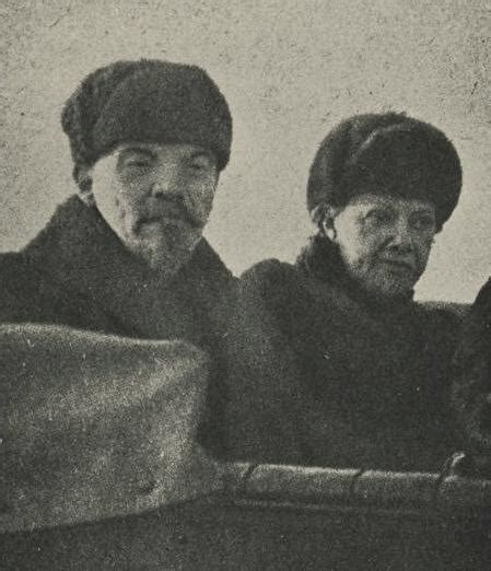 Vladimir Ilyich Lenin With His Wife Nadezhda Krupskaya In 1919