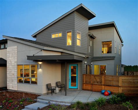 Typically it extends from a flat vertical surface such as a wall, to which it must be firmly attached. Cantilevered Porch Roof | Houzz