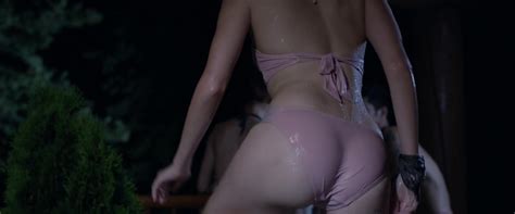 Naked Laura Bilgeri In The Recall