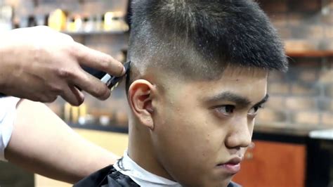 He has managed to demonstrate a fair amount of versatility with his style. Ronnie Alonte Hairstyle tutorial - YouTube