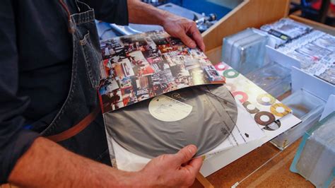 Record store day 2021 releases: Record Store Day 2020 Shares New List: Bowie, the Cure ...