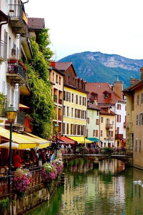 Annecy, France: A Photo Diary of the Venice of the Alps ...