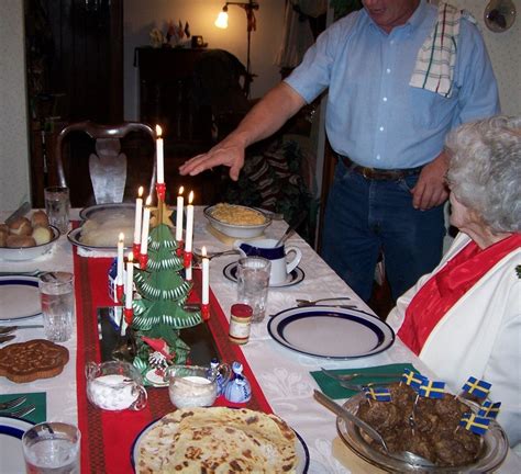 I believe such attendance was a prominent element of the christmas season before the giving of gifts and the consumption of certain fowl. 21 Of the Best Ideas for Traditional American Christmas Dinner - Most Popular Ideas of All Time
