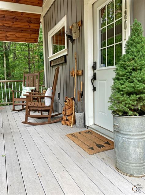 Rustic Porch Decor For Relaxing Cabin Life Rustic Crafts And Diy