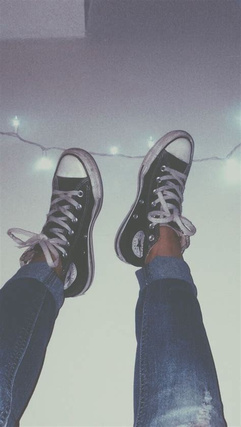 Pin By Szonja💗☁️ On Aesthetic Converse Photography Black Converse Outfits Converse Style