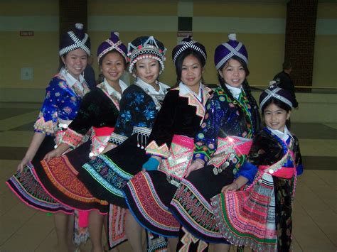 center-of-the-world-what-does-it-even-mean-to-be-hmong
