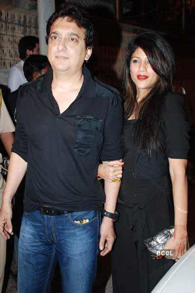 Sajid Nadiadwala With Wife Wardha At The Success Bash Of The Movie Dabangg At Vie Lounge