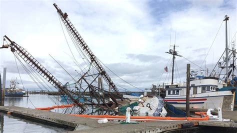 Fishing Boat Sinks At Westport Marina The Daily World