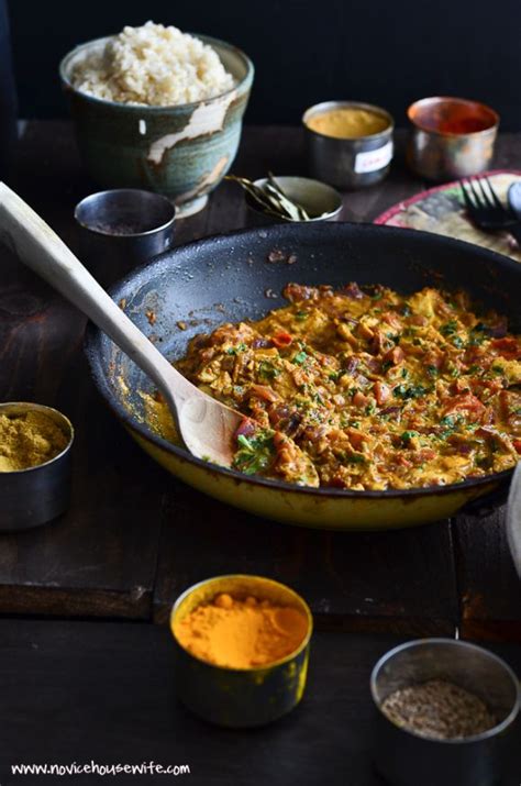 Goan fish curry blends together spices and coconut to bring out the mild sweetness of the tender fresh fish that is so abundant in goa and around the coast of india. Goan Style Fish Curry | Recipe | Fish curry, Indian food ...
