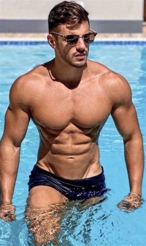 Muscles Guys In Speedos Hommes Sexy Men Beach Athletic Men Models