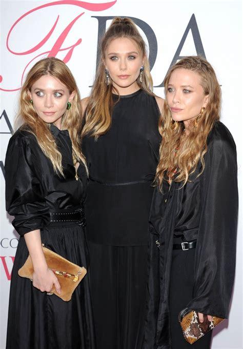 Elizabeth Mary Kate And Ashley Olsen At Cfda Fashion Awards In New