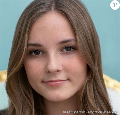 She was mentored by the guardian first novel award shortlisted and nestle prize winning author daren king and her wo. Ingrid Alexandra de Norvège : Pour son 15e anniversaire ...