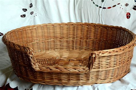 Mediumlarge Oval Dog Bed Wicker Dog Bed Oval Cat Bed Etsy