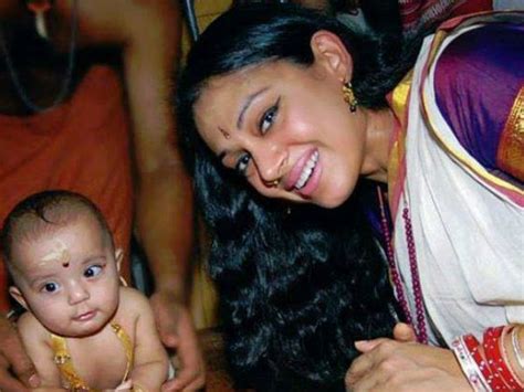 ശോഭനയുടെ മകള്‍ അനന്തനാരായണിയെ കണ്ടോ Actress Shobana With Her Adopted Daughter Anantha