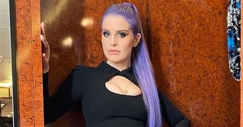 Kelly Osbourne Is Feeling Herself As Snaps Show Off Her Stunning