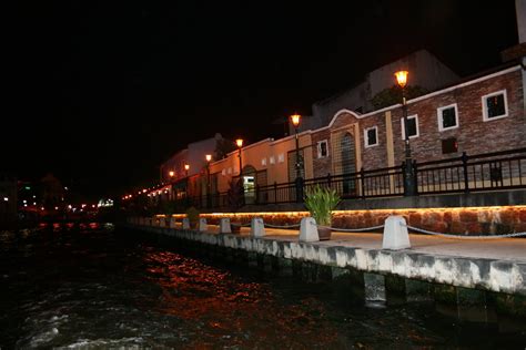 Mengenal tauzia hotel baru liu men di melaka malaysia. HOTEL SERI PELANGI MELAKA: Foto tempat menarik di sekitar ...