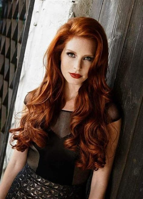 Pin By Pissed Penguin On 11 Readheads Beautiful Red Hair Long Red Hair Red Hair Color
