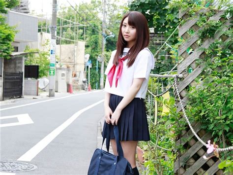 The Pure Japanese School Girl With The Beat On The Streets Desktop Wallpapers Album List Page1