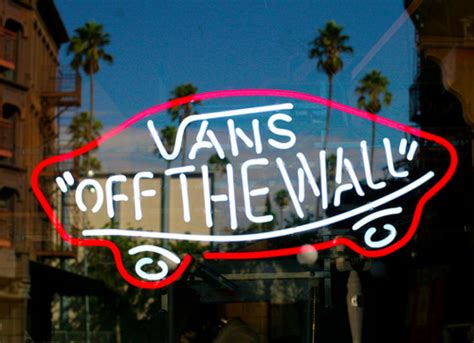 74 Vans Off The Wall Wallpaper Wallpapersafari