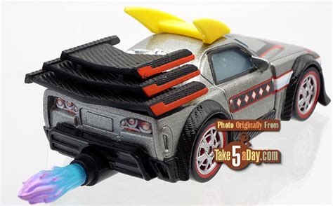 Mattel Disney Pixar Cars 2 Diecast Kabuto Is Not Flame On Take Five