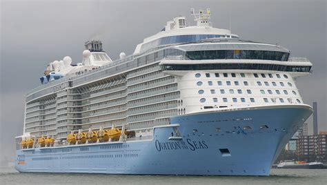 Ovationoftheseas26417060696cropped Powws