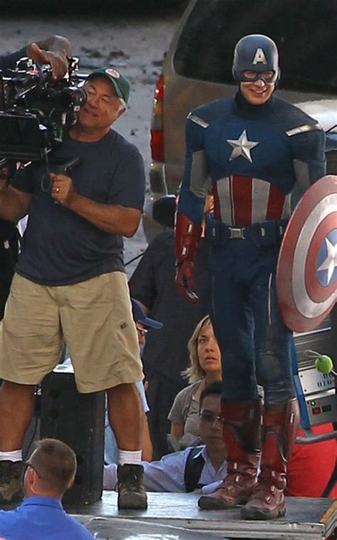 Los Vengadores Fotos del Capitán América en el set Cinergetica