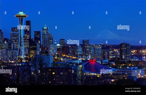 Night View Of The Seattle Skyline With The Space Needle Kerry Park