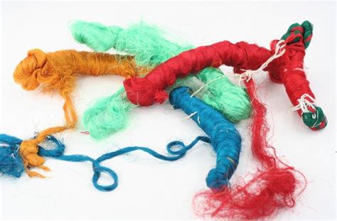 Recycled Premium Multicolor Sari Silk Fiber Thrums 100g For Spinning