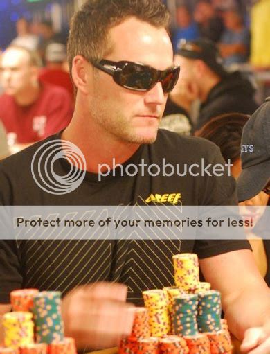 Wsop Main Event Dfbc Finalist Jamie Robbins In 7th With 25 Remaining